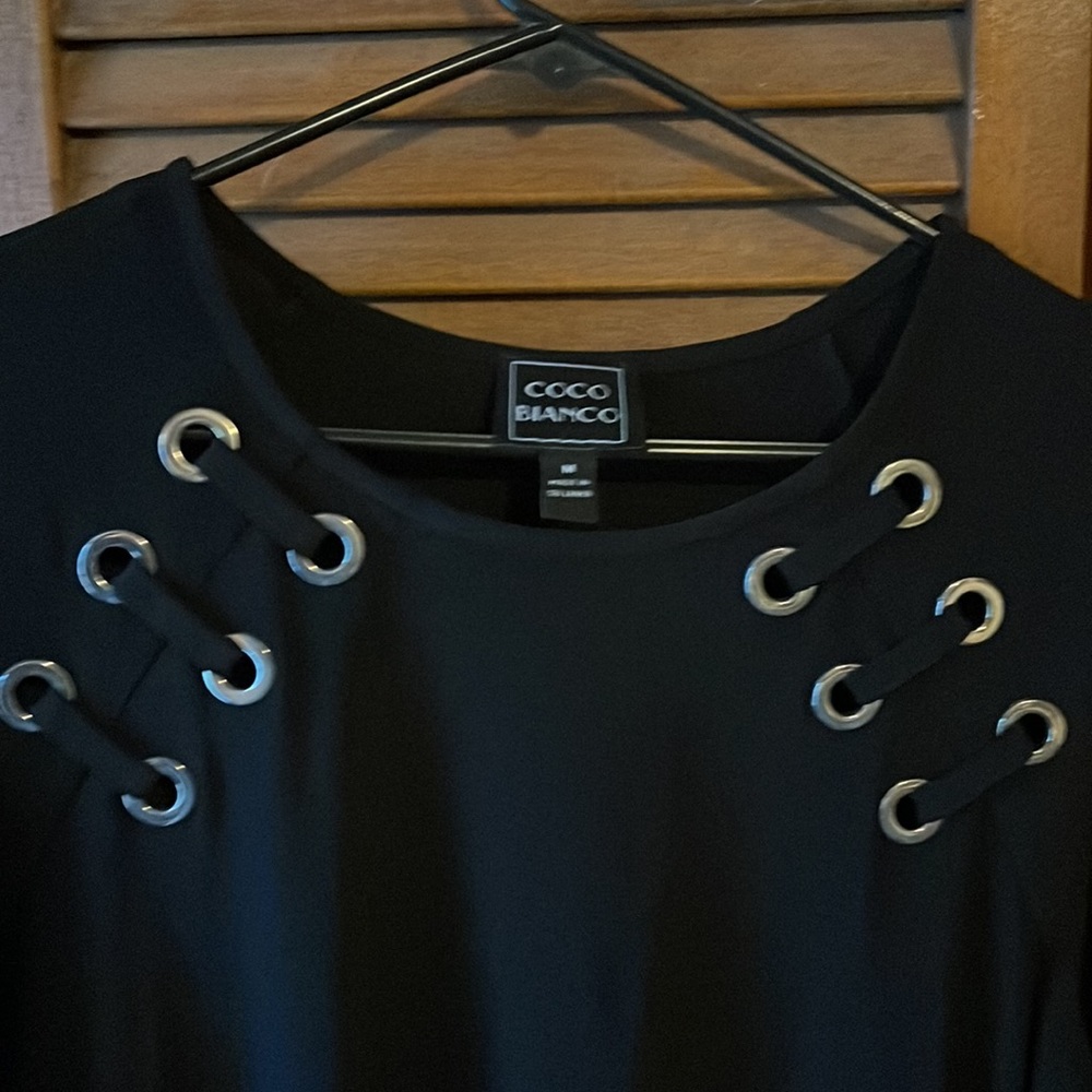 LS Blouse - Picture 2 of 2